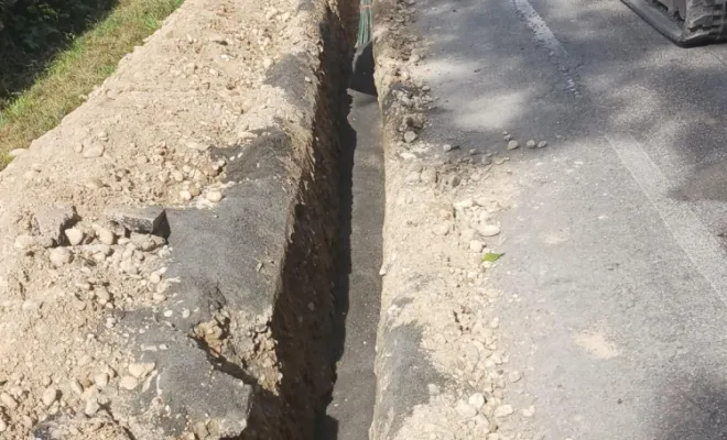 Réalisation d'un chantier de fibre optique à Four (1300 m), Les Abrets, Electron TP